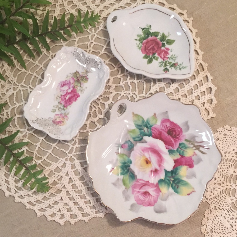 Vintage Roses Floral Porcelain Dishes Set
